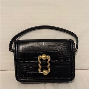 Elegant Black Croc-Embossed Handbag with Gold Accent